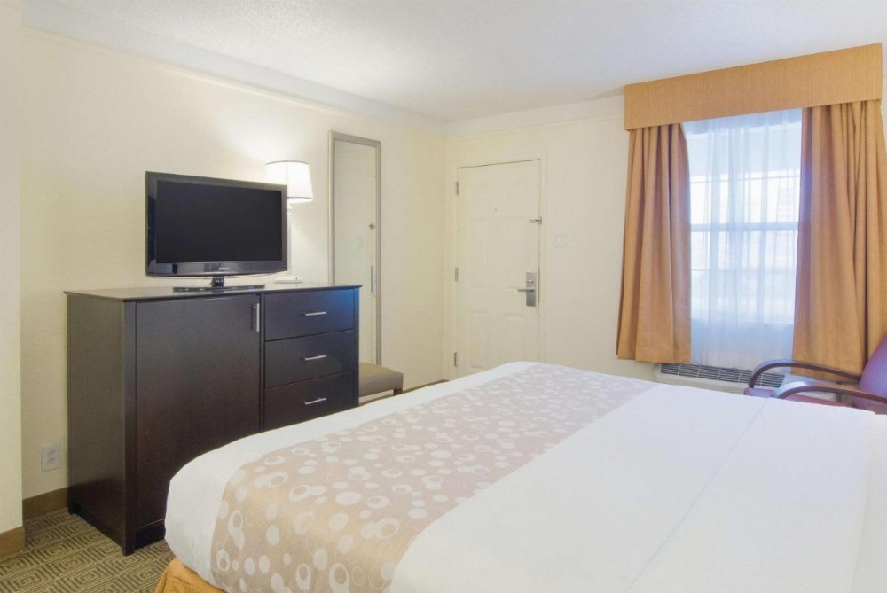 La Quinta Inn by Wyndham Denver Cherry Creek Image 21
